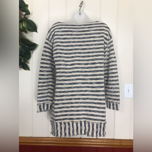 Beige & Blue Stripe Knit LS Sweater Blouse
Ladies Medium 8 - 10
100% Cotton - Picture 4 of 16